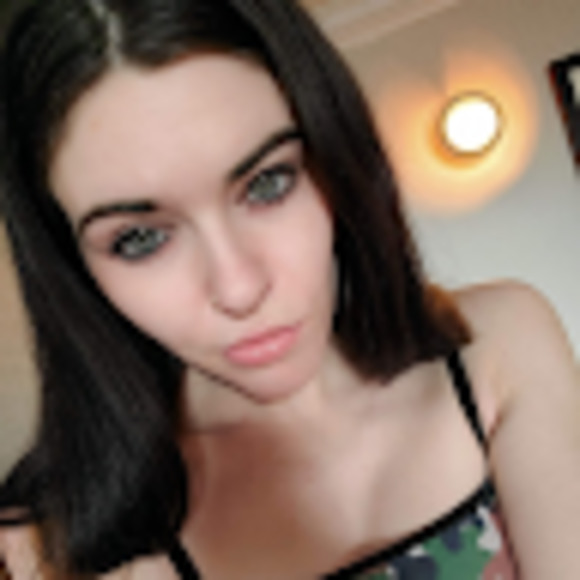 Meet your Posher, Kat - Picture 1 of 1